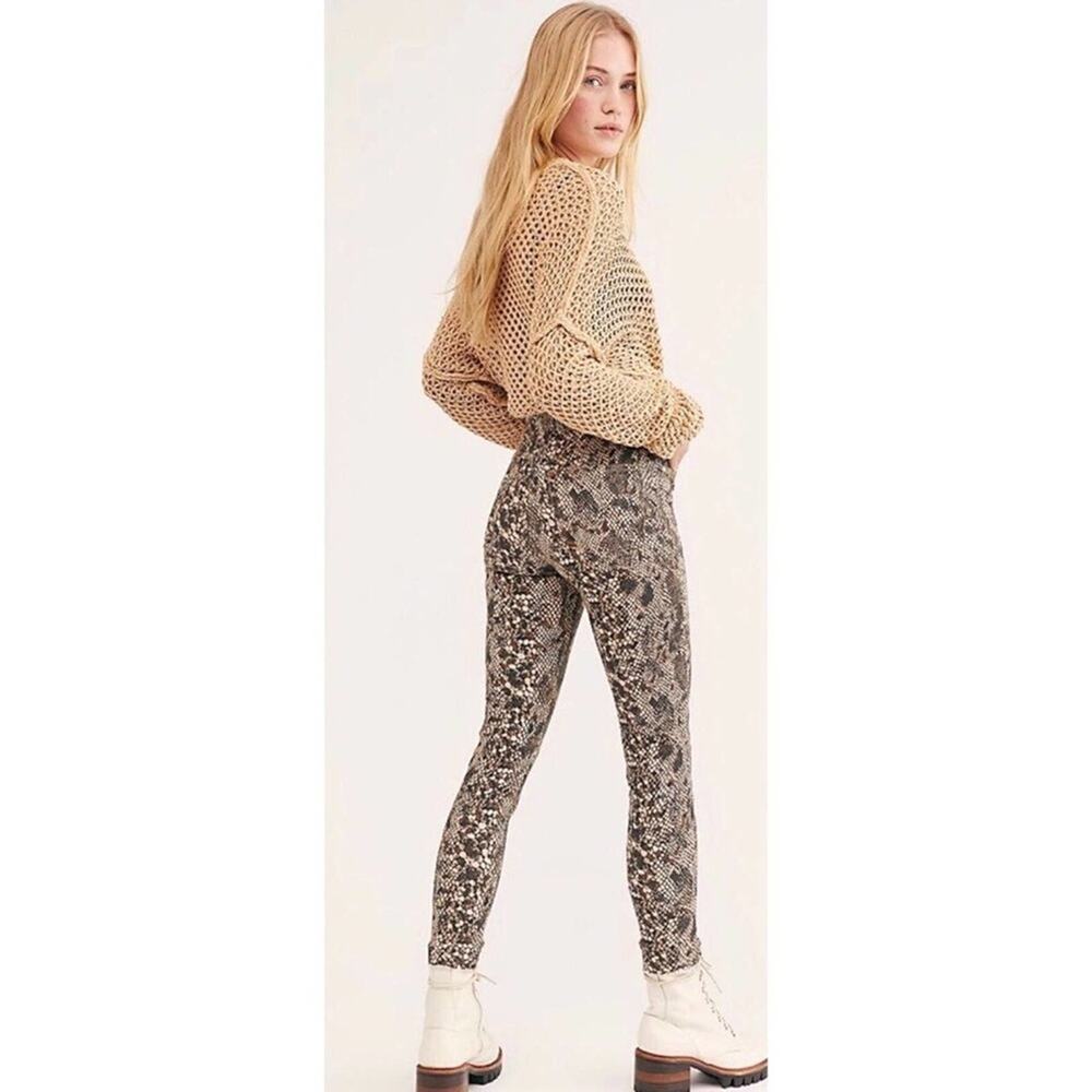 Free People High Waist Snakeskin Denim Jeggings Jeans